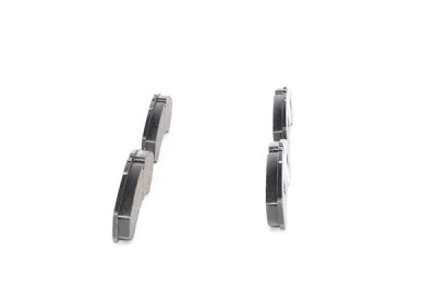 Set di 4 pastiglie freno BOSCH 0 986 424 833