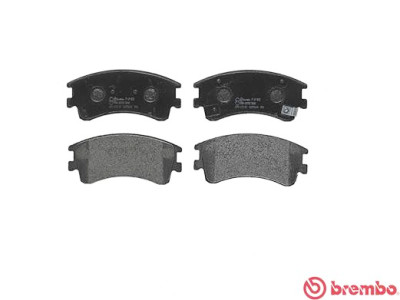 Set di 4 pastiglie freno BREMBO P 49 032