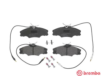 Set di 4 pastiglie freno BREMBO P 61 056