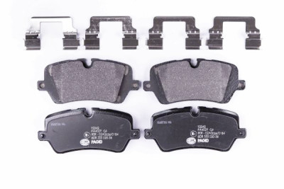 Set di pastiglie freno HELLA 8DB 355 020-361